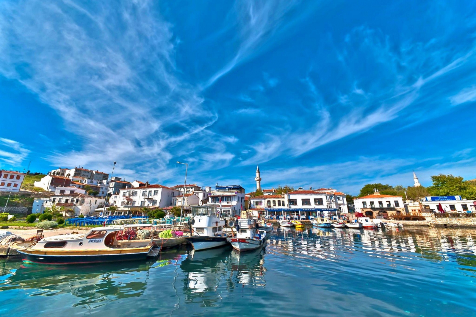 Yazın En Keyifli Rotası: Kazdağları, Bozcaada ve Cunda Geceleriyle Dolu Dolu Bir Tatil Öz Antalya Tur Farkıyla!