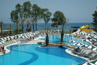THE MAXIM RESORT HOTEL